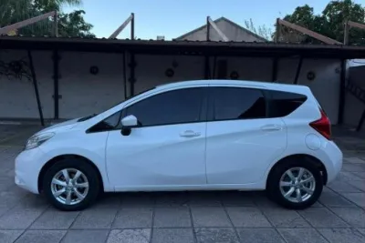 Nissan Otro Modelo