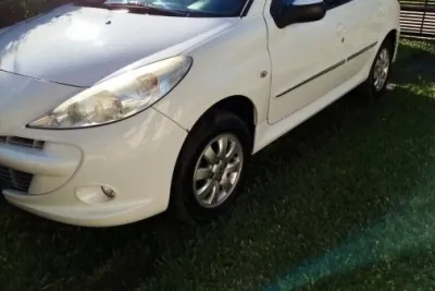 Peugeot 207 Compact