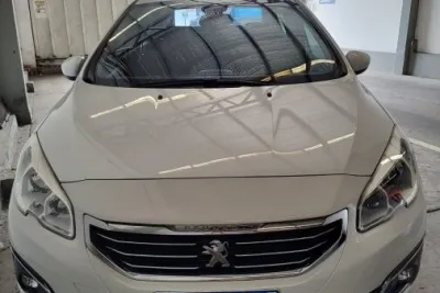 Peugeot 408