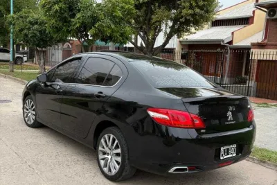Peugeot 408