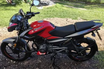 Bajaj Rouser