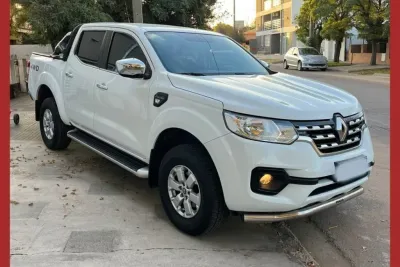 Renault Alaskan